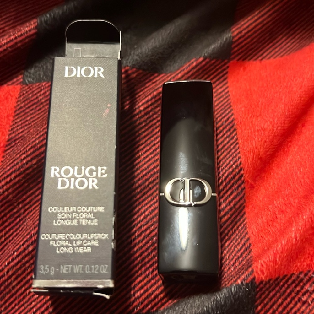 New Dior Lipstick Color:320 Virtuose. Brown.